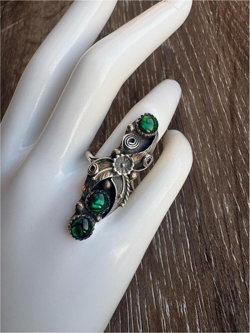 Vintage Sterling Silver Green Cabochon Gem Floral Statement Ring - Size 7